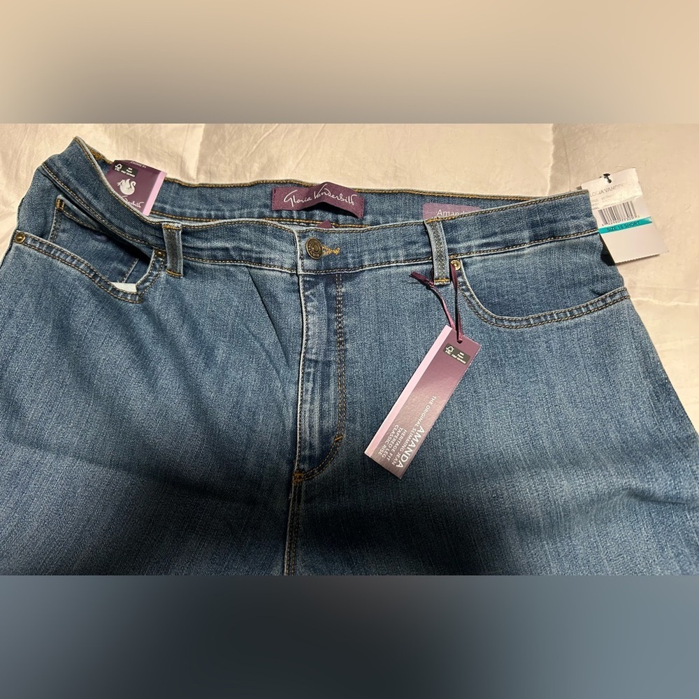 Gloria Vanderbilt Women's sz 16 short Blue Jeans NEW WITH TAGS - Picture 4 of 7